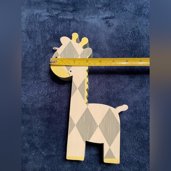 Hobby Lobby Wooden Giraffe and Matching Plaque Set - Picture 9 of 11
